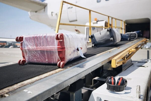 Canadian Warehousing Services